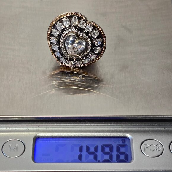 Crystal-Embellished Heart Ring - Picture 8 of 8